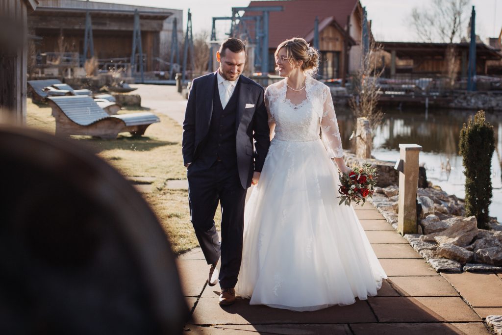 Hochzeit Isabell und Daniel in Kirchheim bei Wuerzburg und im Brueckenbaron Sonderhofen